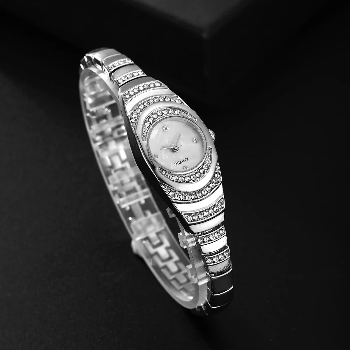 Women's Luxury Children's Water Diamond Oval Quartz Watch Bracelet Watch