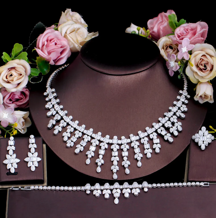The Ultimate Guide to Choosing the Perfect Jewelry | Hiron Store