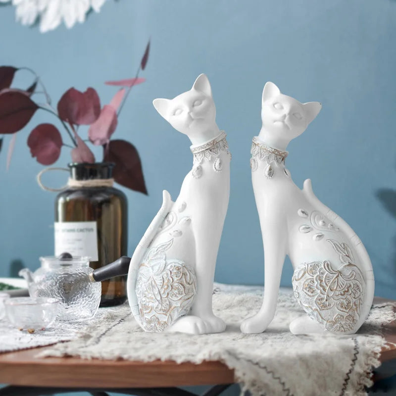 Figurine Decorative Resin Cat statue for home decorations  Creative wedding gift animal Figurine sculpture