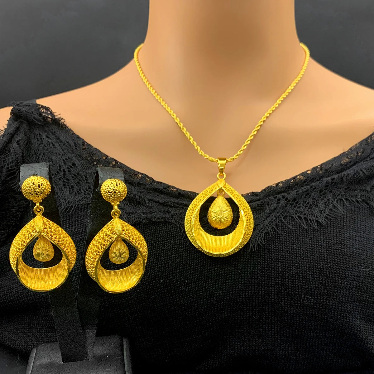 Dubai 24K Gold Plated Necklace Earrings Jewelry Set