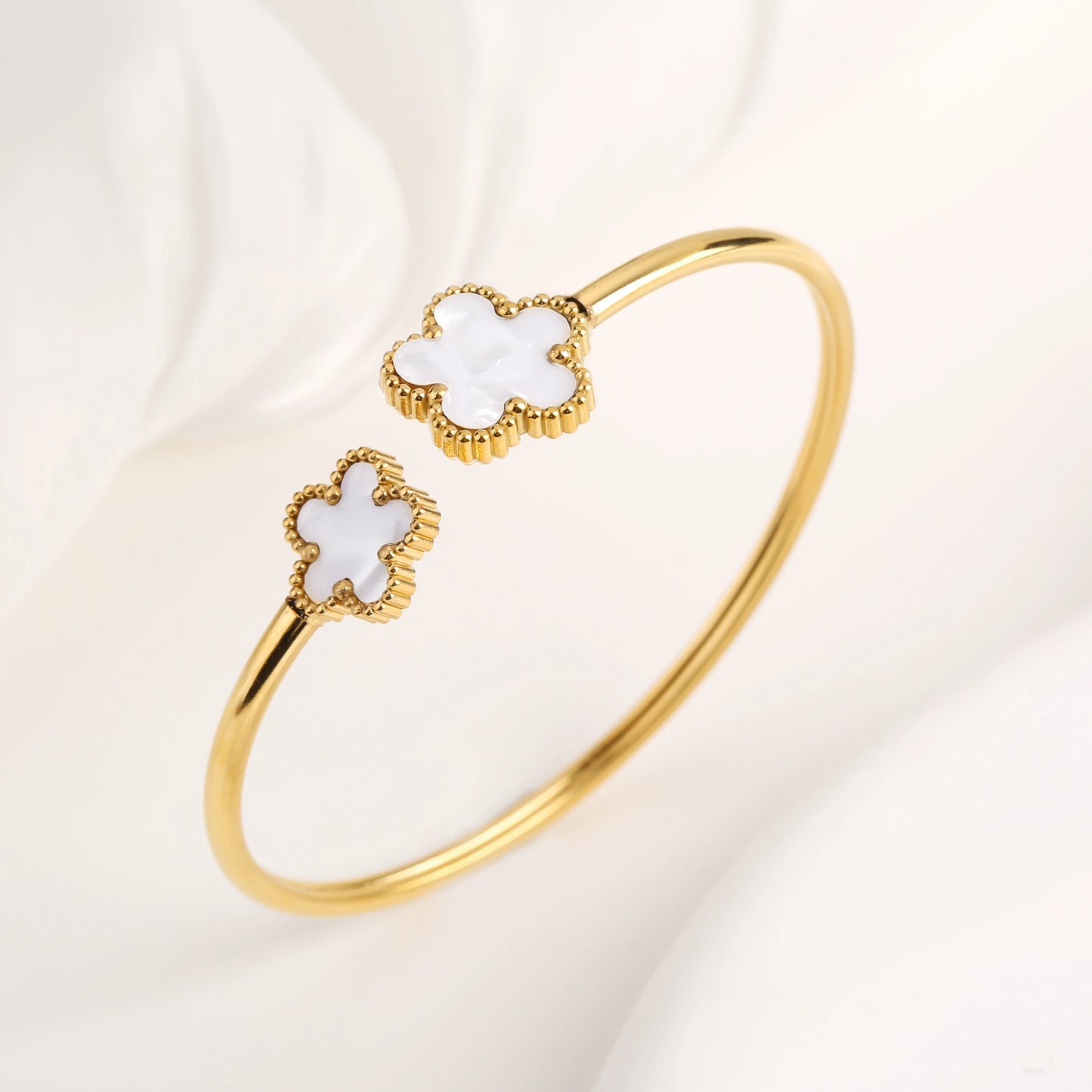 15 Colors High Quality Stainless Steel Gold-Plated Five Leaf Flower Open Bangle