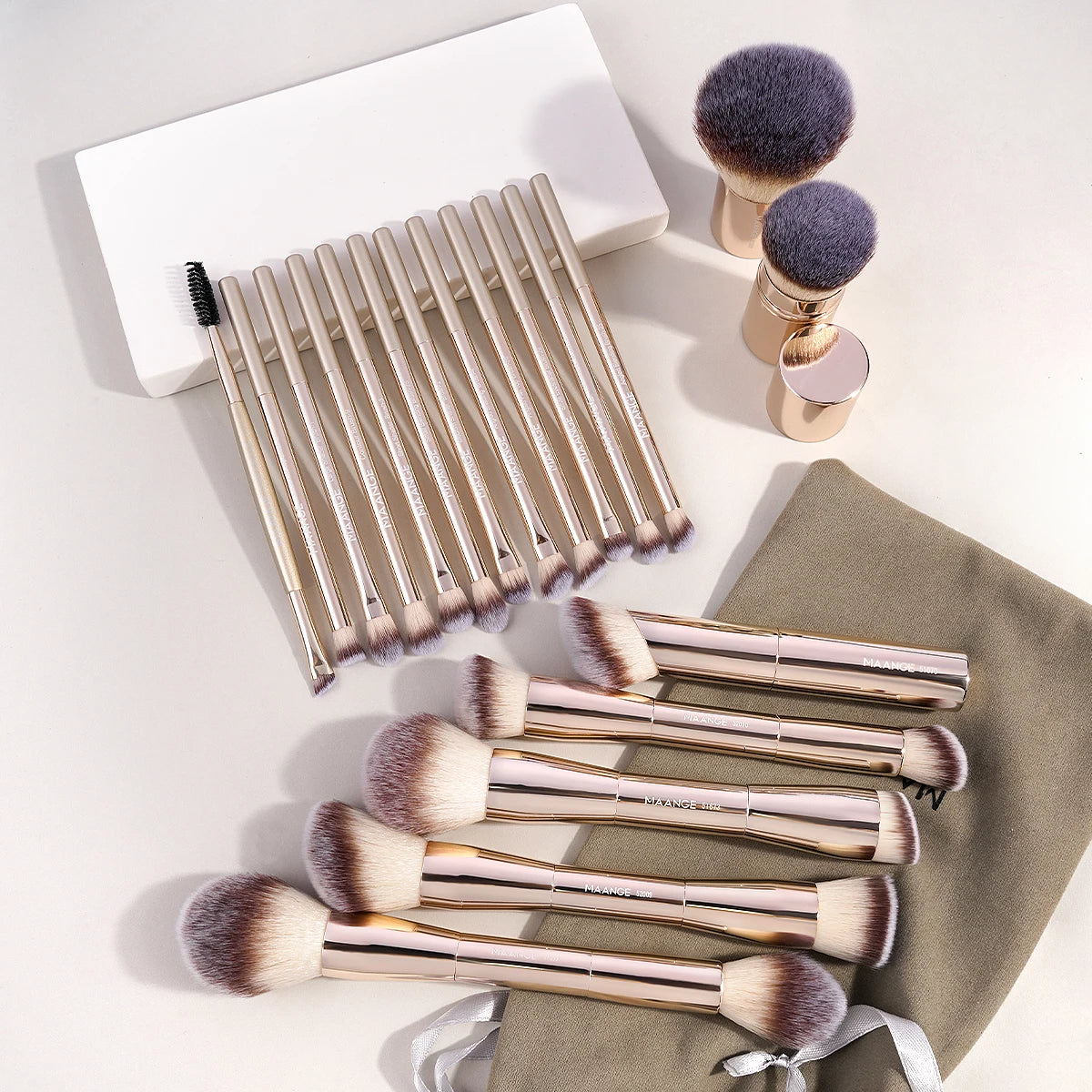 Pro Makeup Brushes Double Ended Foundation Concealers Blush Eye Shadows Brush for Liquid Cream Powder Blending