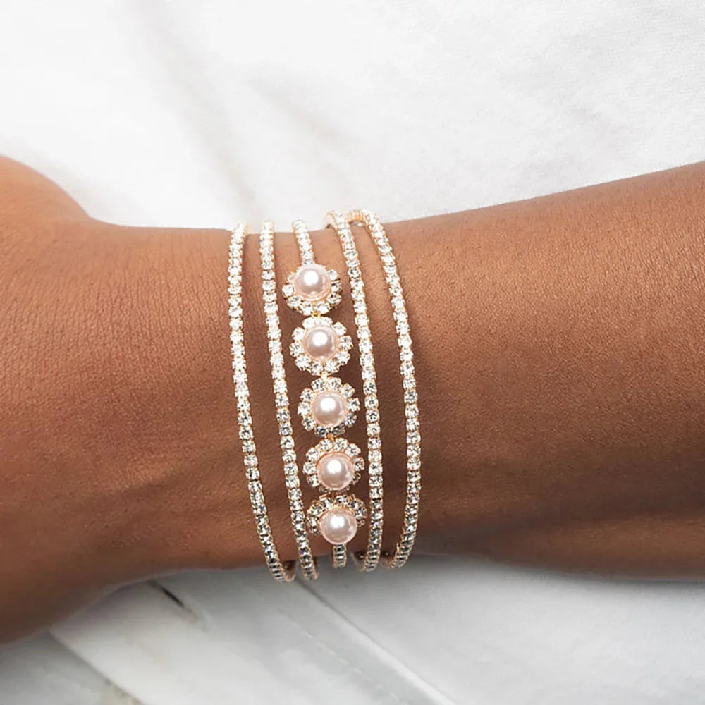 Multilayer Pearl Rhinestone Bracelet Fashion Jewellery Crystal Hand Chain Bracelet