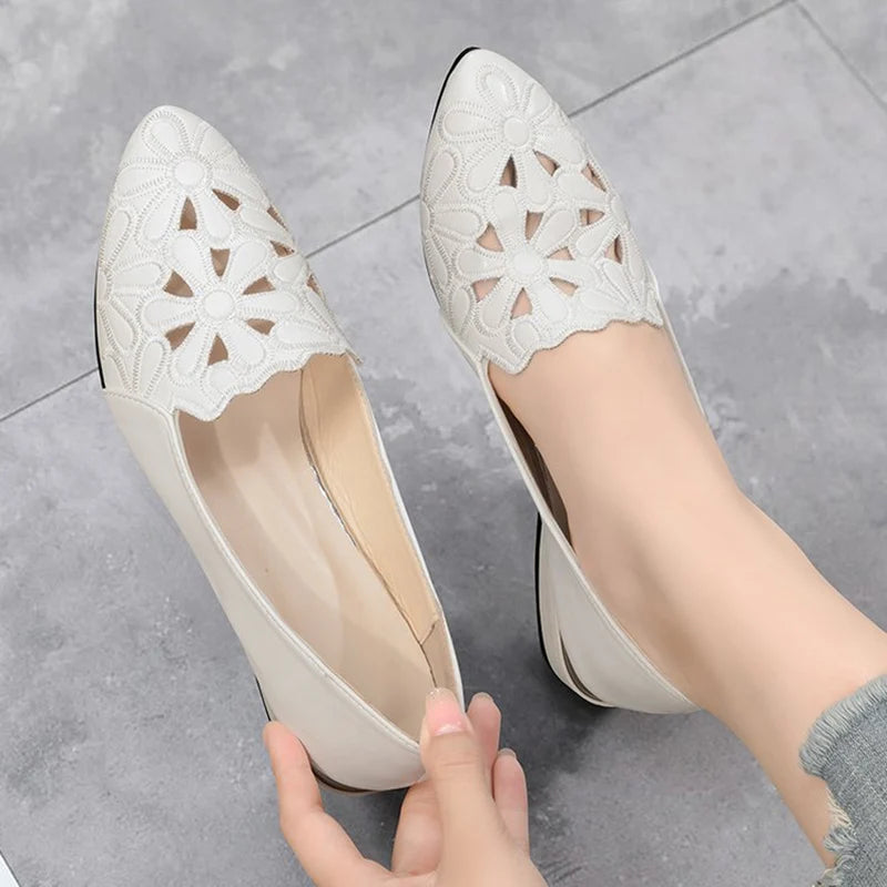 Shoes for Women Embroidery Breathable Square Heel Loafers Slip On Pointed Toe Leather Single Shoes