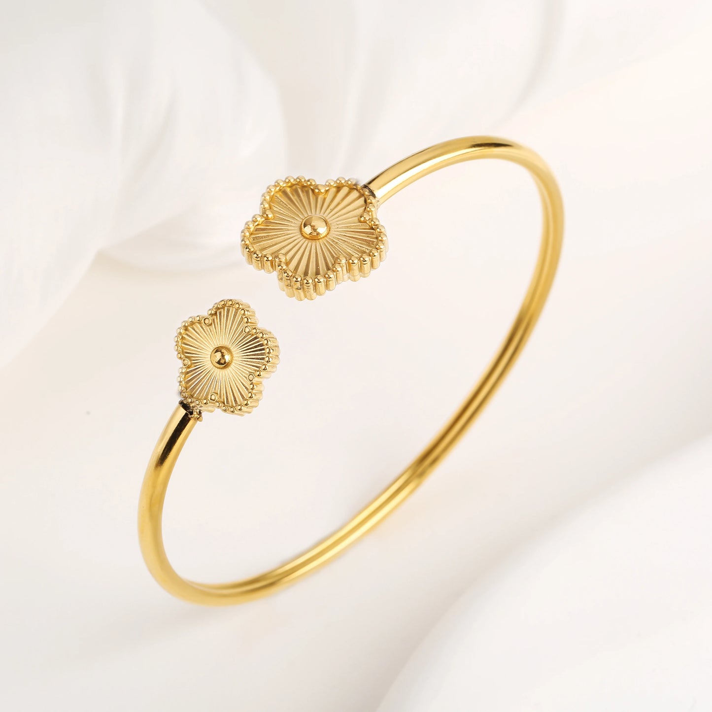 15 Colors High Quality Stainless Steel Gold-Plated Five Leaf Flower Open Bangle