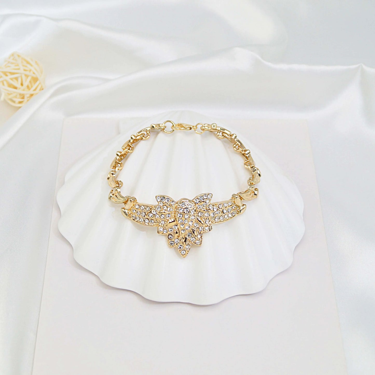 Sunflower Jewellery Set with Delicate Floral Necklace Earrings Ring Gold-Plated Bracelet Pendant