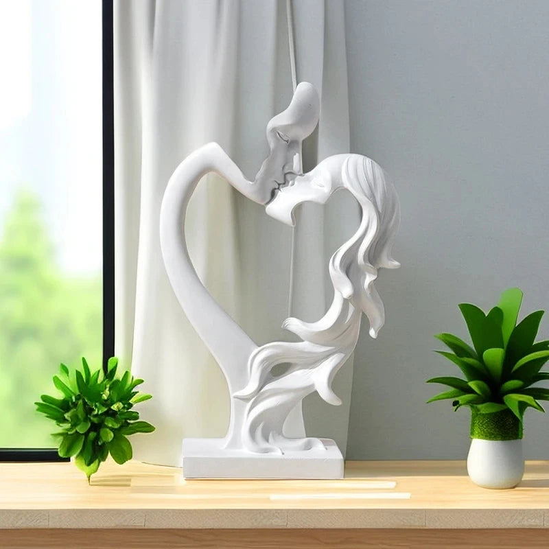 Couple Statue Decoration Kissing Deep Love Resin Figurines Creative Kiss Decor Accessories