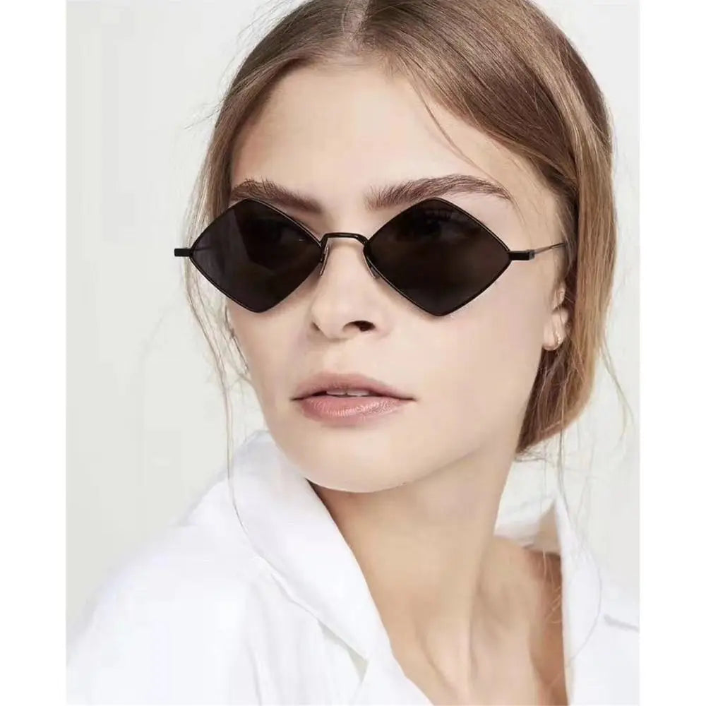 Retro Diamond Shape Sunglasses for Men & Women, Trendy Metal Quadrilateral Frame Shades UV Protection Film Sun Glasses