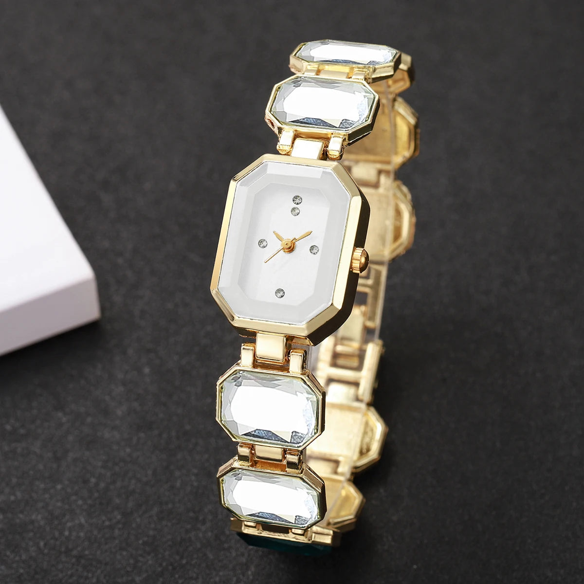 5 colors Women's Watch Fashion Square Dial Elegant Vintage Trendy Quartz Watch (Box Not Included)