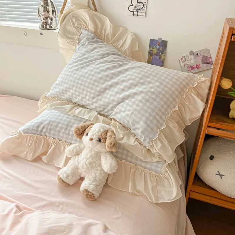 Bedding Set Soft Skin-friendly Lattice Lace Ruffles Quilt Duvet Covers Set Pillowcases