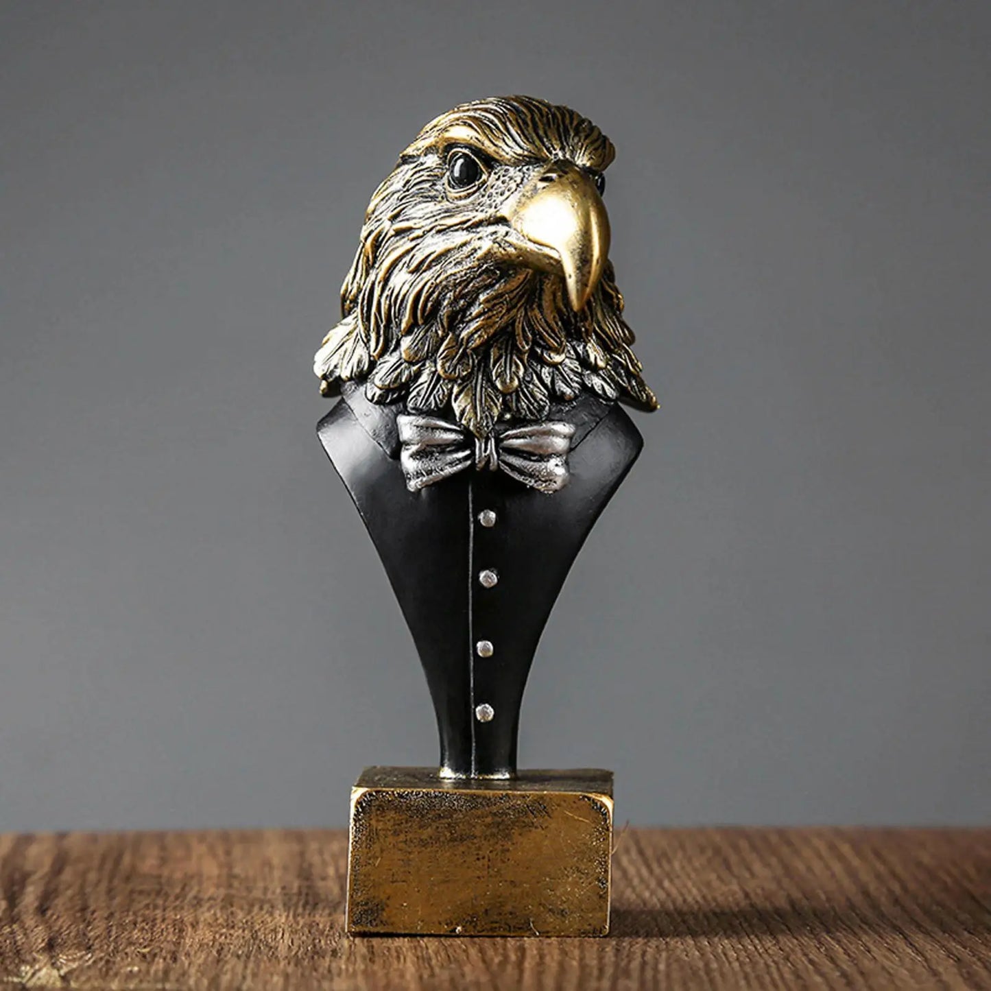 Animal Sculpture Bird Statue Artwork Resin Ornament Home Decor Eagle Statue for Living Room