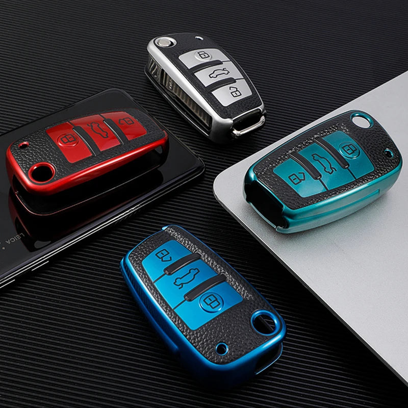 Leather TPU Car Folding Key Cover Case for Audi A3 8L 8P A4 B6 B7 B8 A6 C5 C6 4F RS3 Q3 Q7 TT 8L 8V S3 Key Fob Shell Accessories